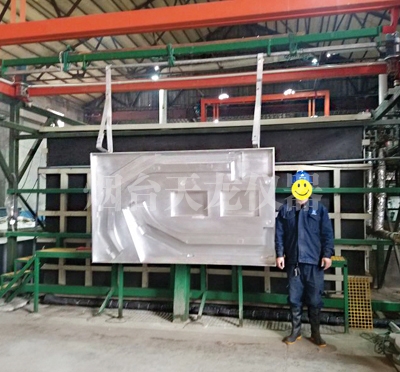 大型模具草莓视频污在线下载