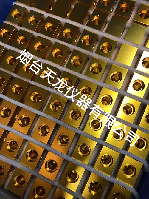 金黄彩色草莓视频APP在线下载观看